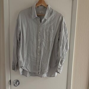 Aritzia Wilfred Free Light Blue Button-Down Shirt in 2XS
